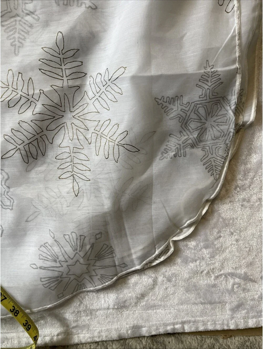 White Gold  Silver Sheer Snowflake Tablecloth 60 X 90